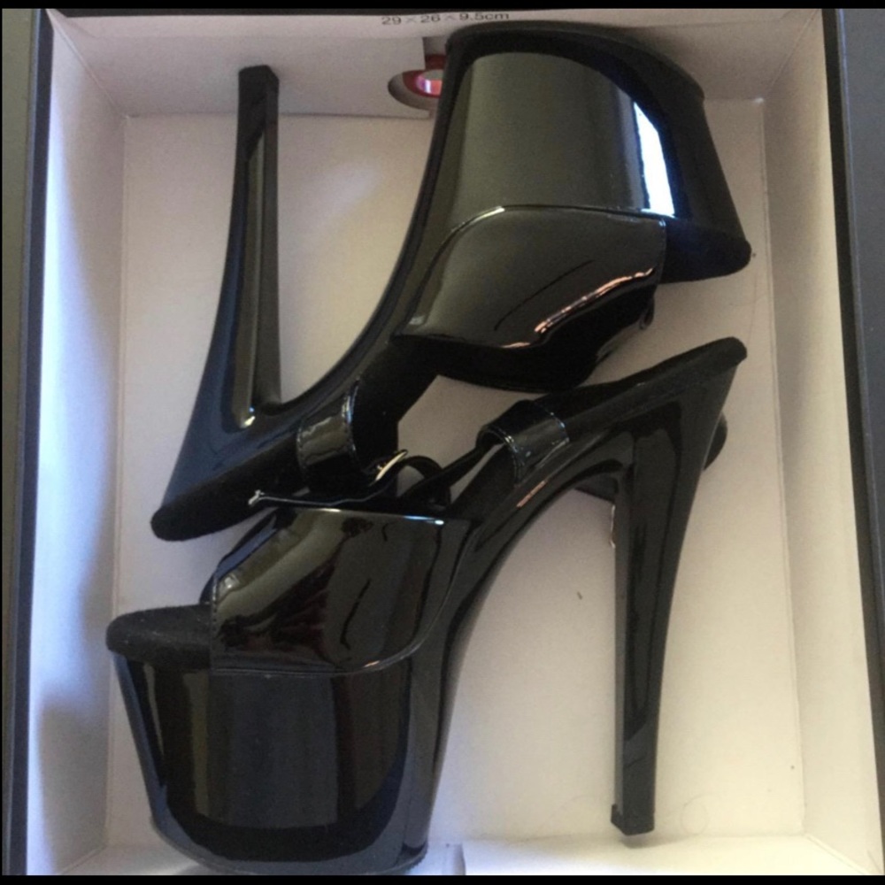 6” Pleasers
